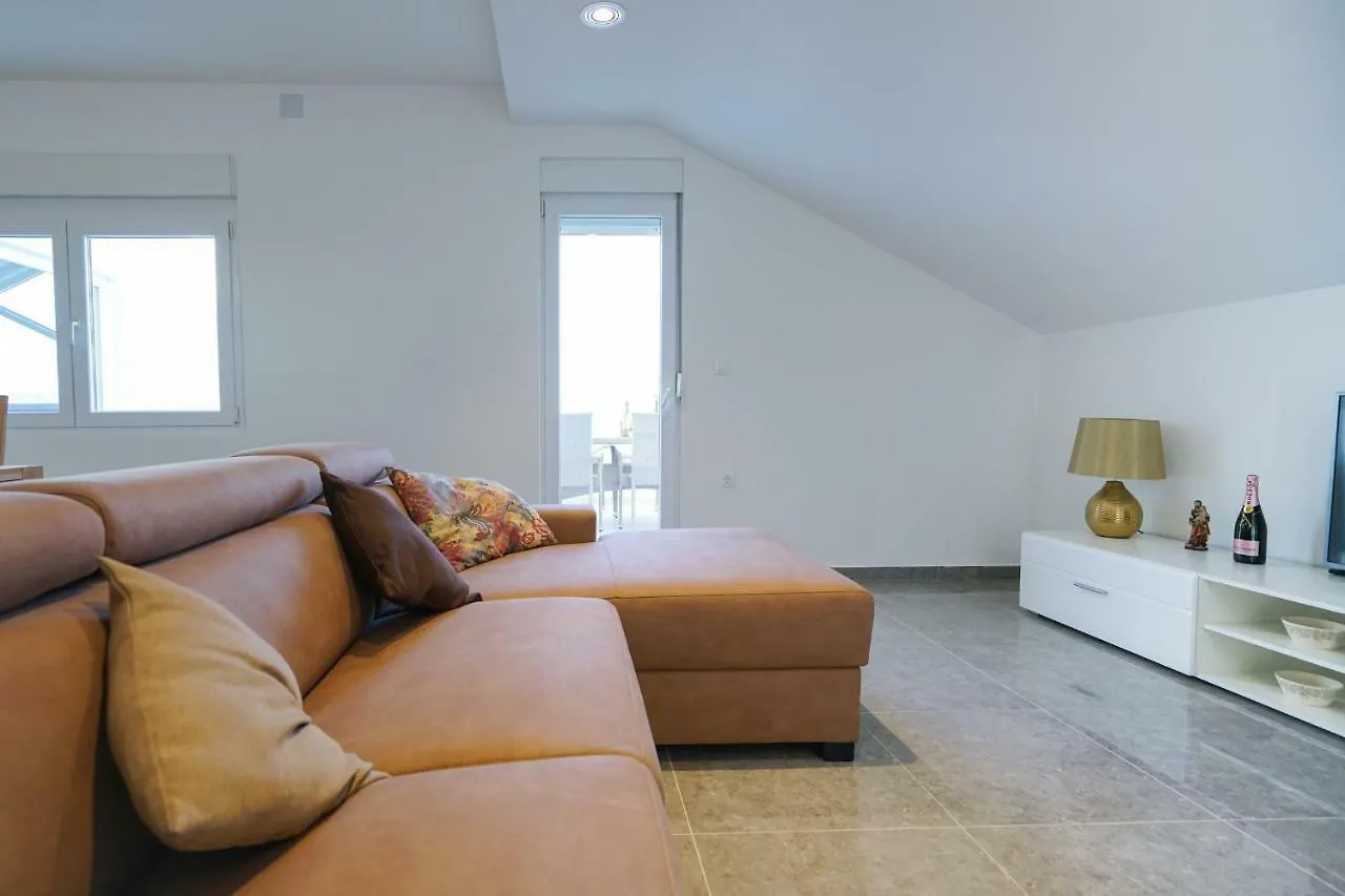 Apartment Summer Fever Zadar